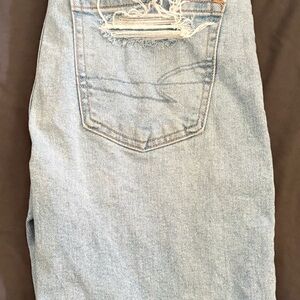 American Eagle Outfitters Light Blue Boyfriend Jeans